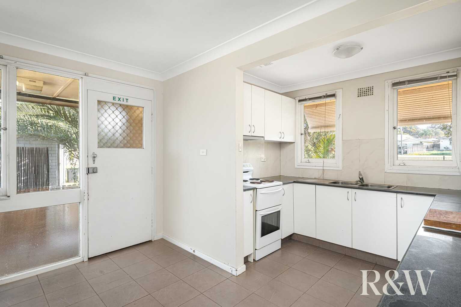 78 Captain Cook Drive Willmot 78 Captain Cook Drive Willmot