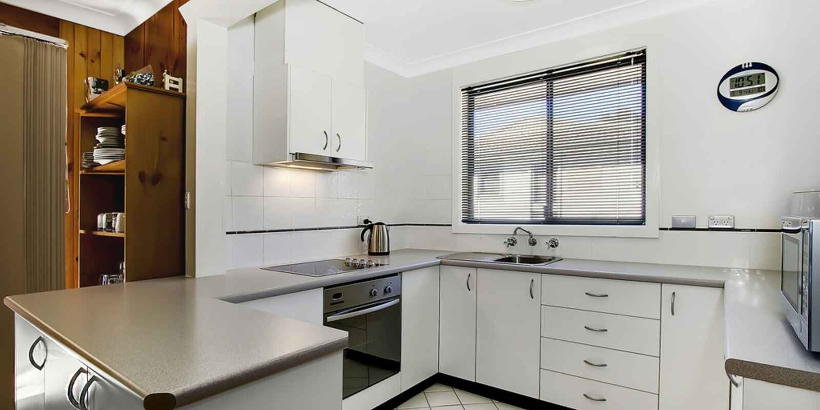 182 Palmyra Avenue Willmot 182 Palmyra Avenue Willmot