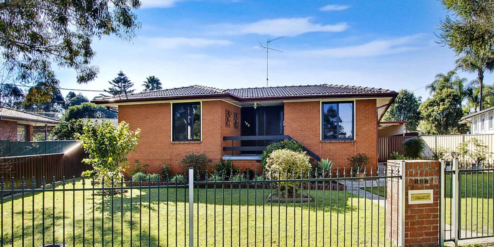 182 Palmyra Avenue Willmot 182 Palmyra Avenue Willmot