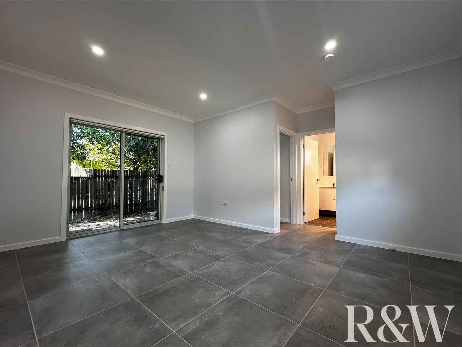 55A Cygnus Close Doonside