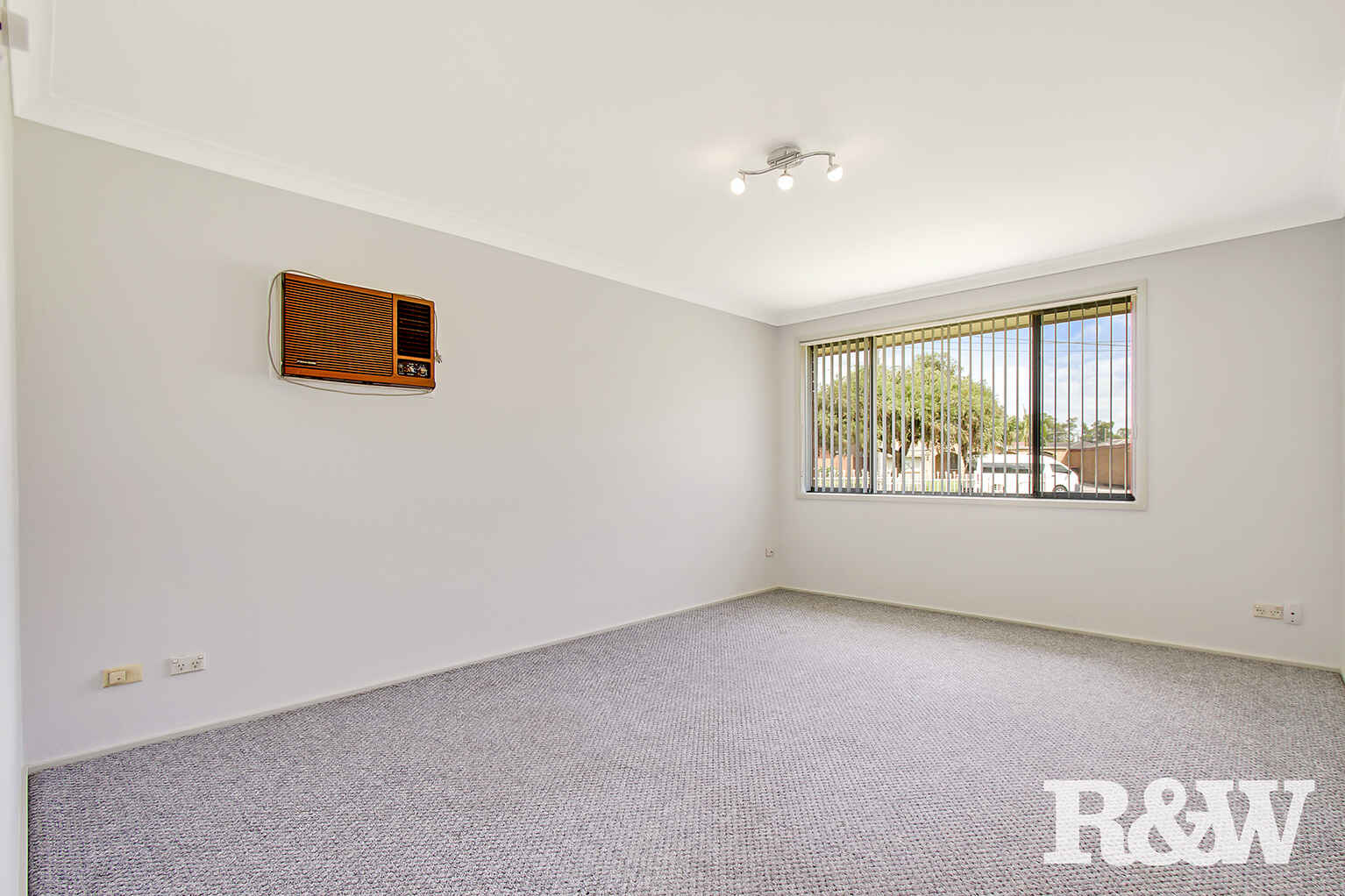 5 Erica Place Rooty Hill