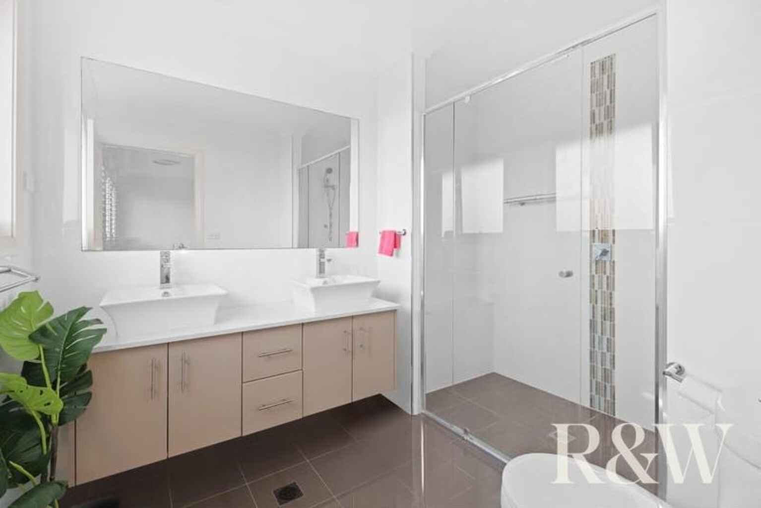 15A Cooee Avenue Glenmore Park