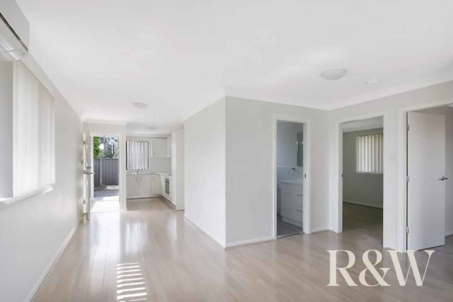 244A Banks Drive St Clair