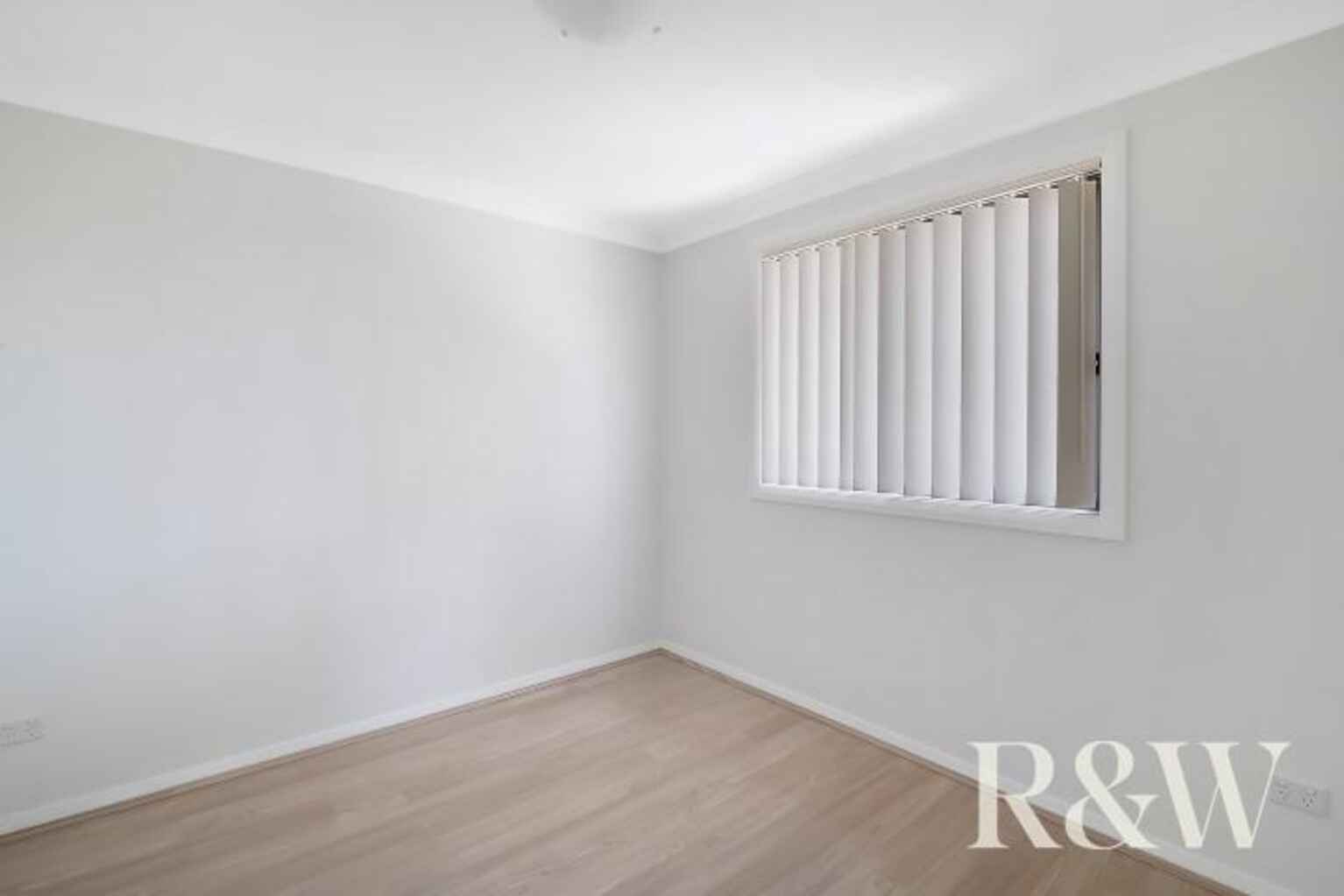 244A Banks Drive St Clair