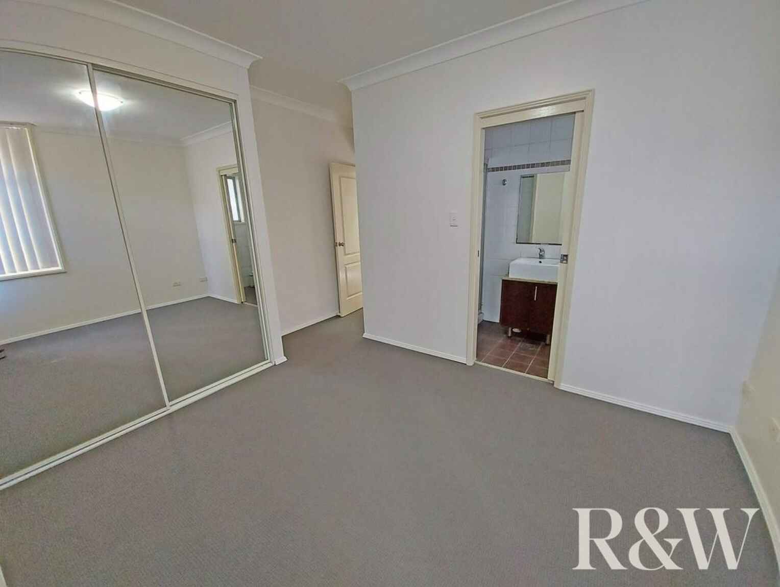 6/8 Wallace Street Blacktown