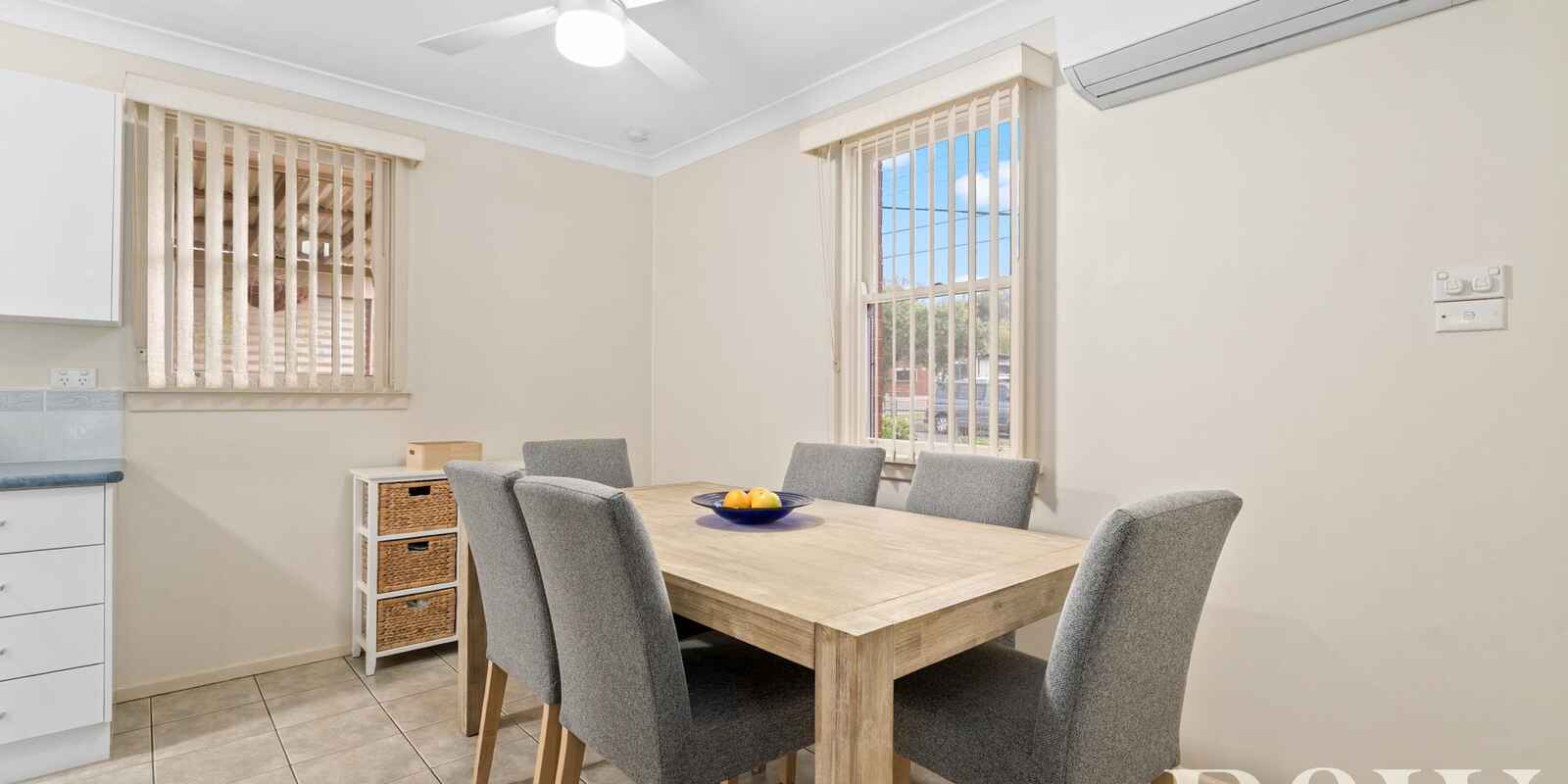 19 Melanesia Avenue Lethbridge Park 19 Melanesia Avenue Lethbridge Park