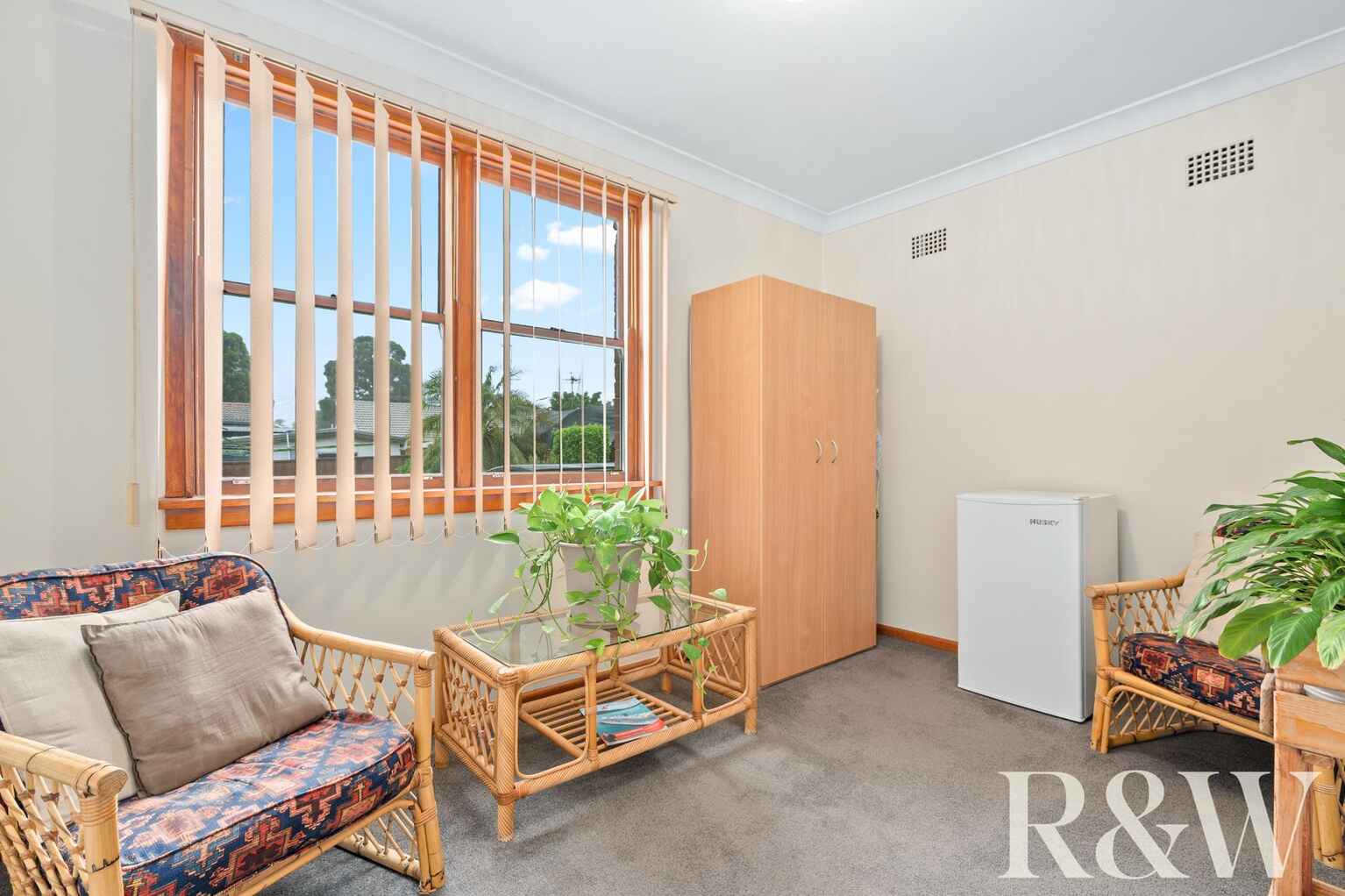 19 Melanesia Avenue Lethbridge Park 19 Melanesia Avenue Lethbridge Park