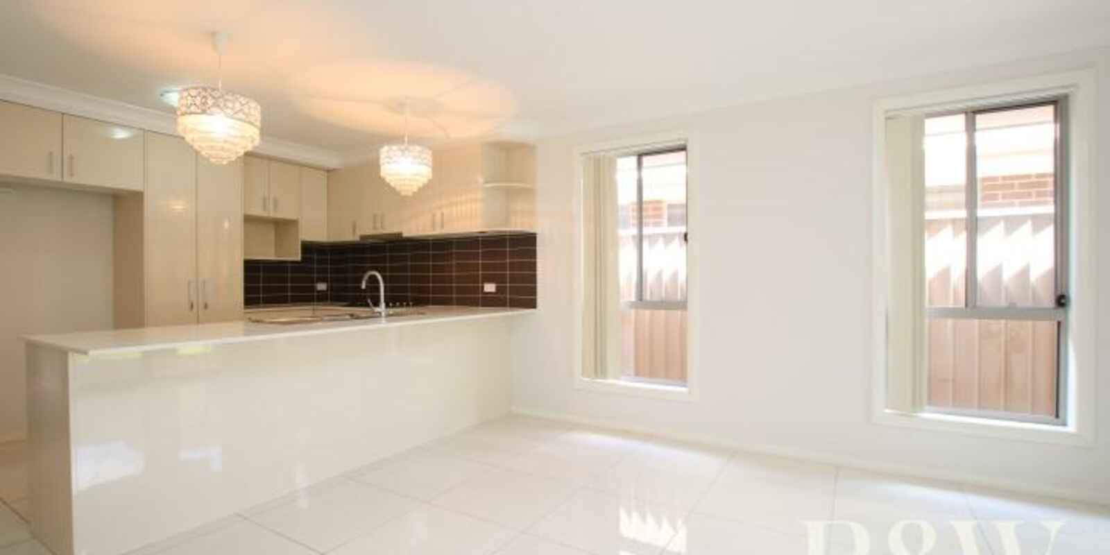 3b Binalong Road Jordan Springs