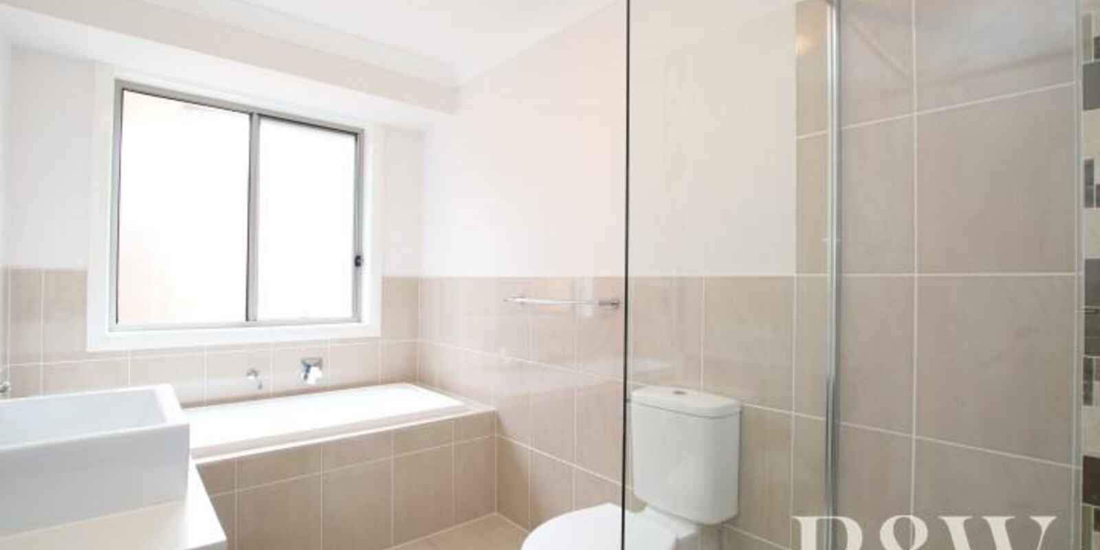 3b Binalong Road Jordan Springs