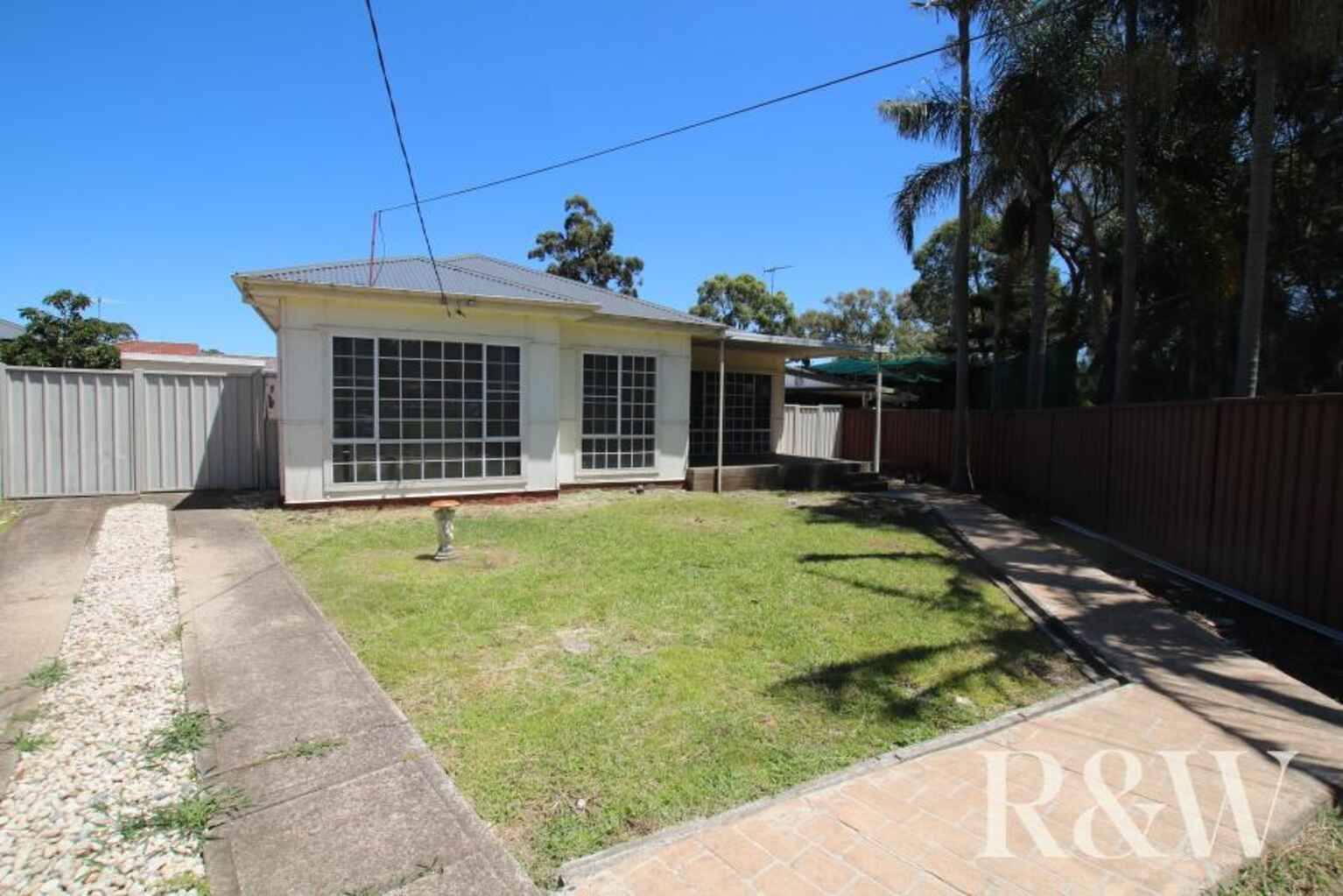 8 Waugh Crescent Blacktown