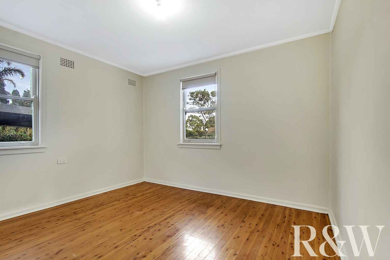 10 Cedar Crescent North St Marys