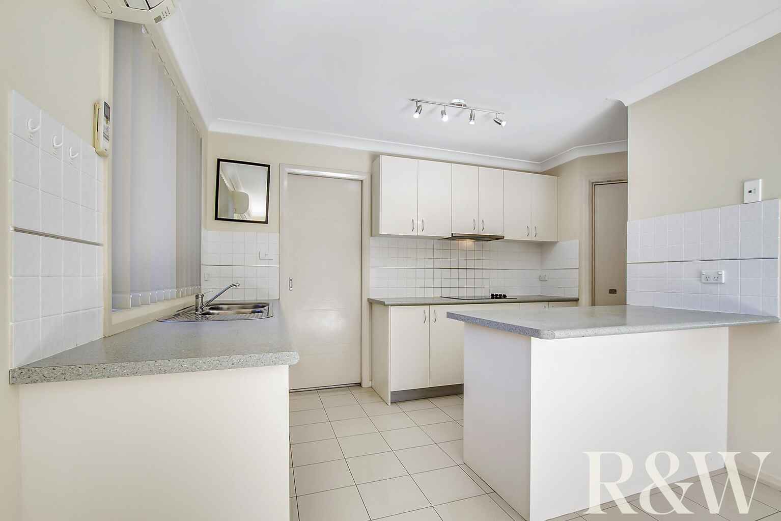 1/164-166 Canberra Street St Marys