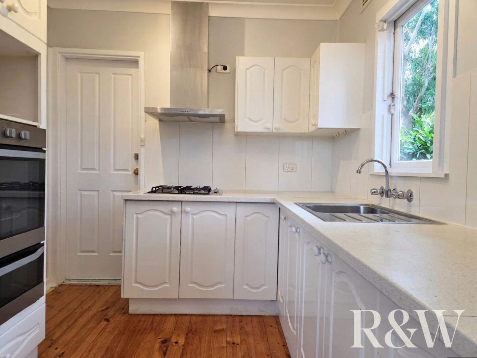 15 Kurama Crescent Whalan