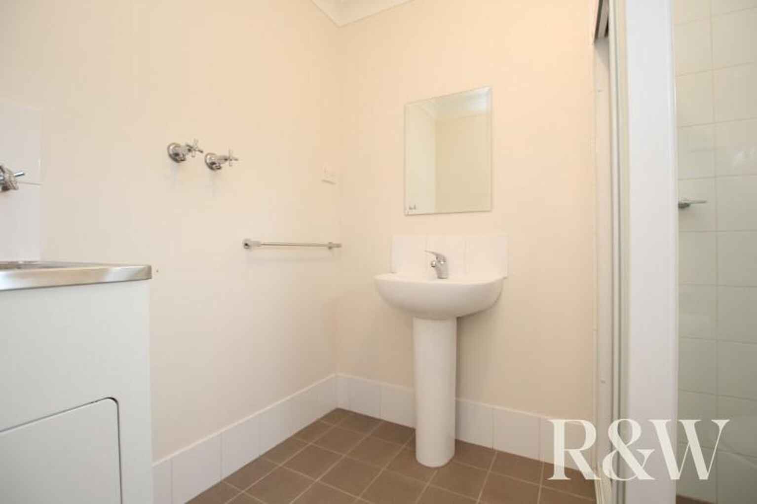 60A Adelphi Crescent Doonside