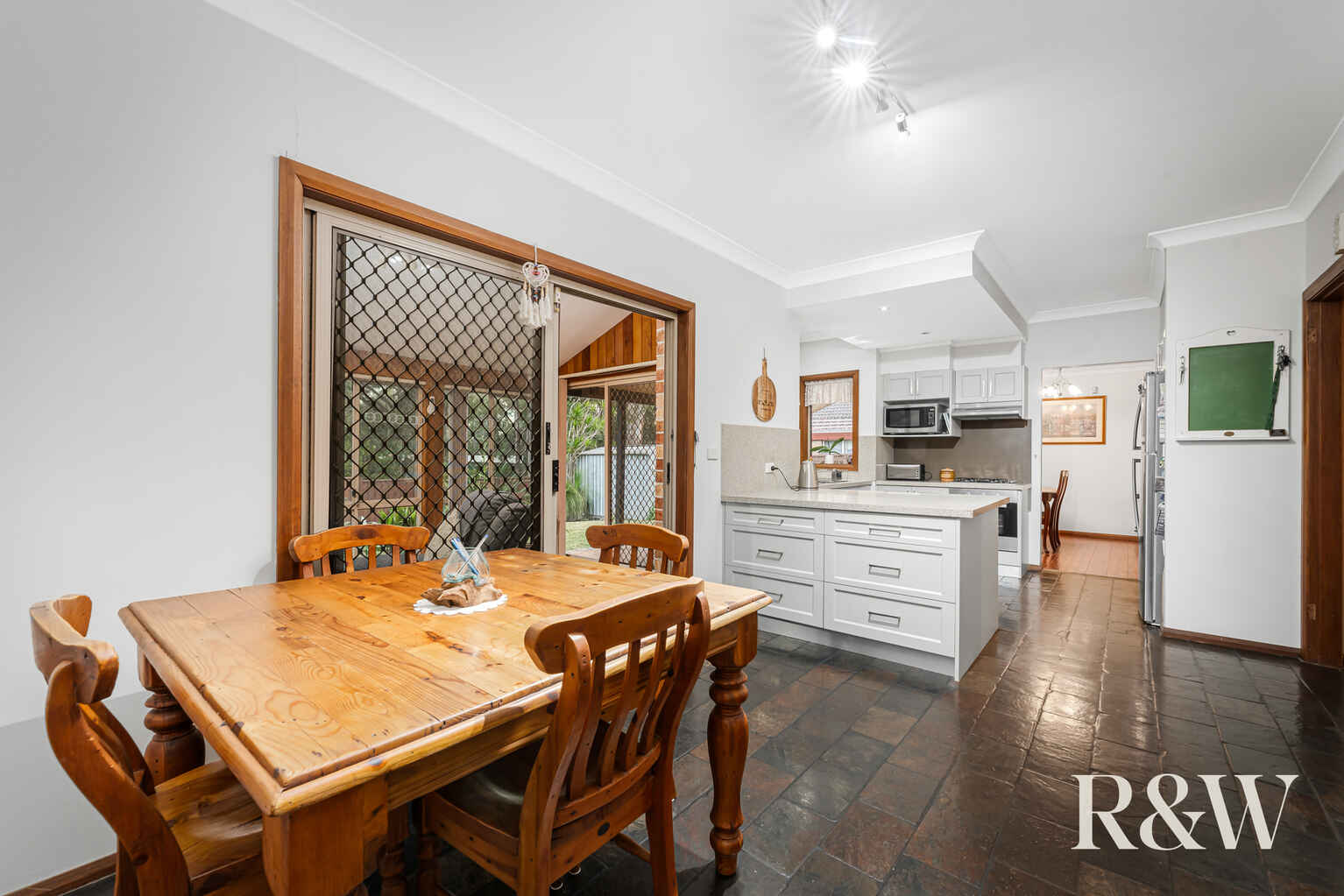 16 Fallon Close Quakers Hill