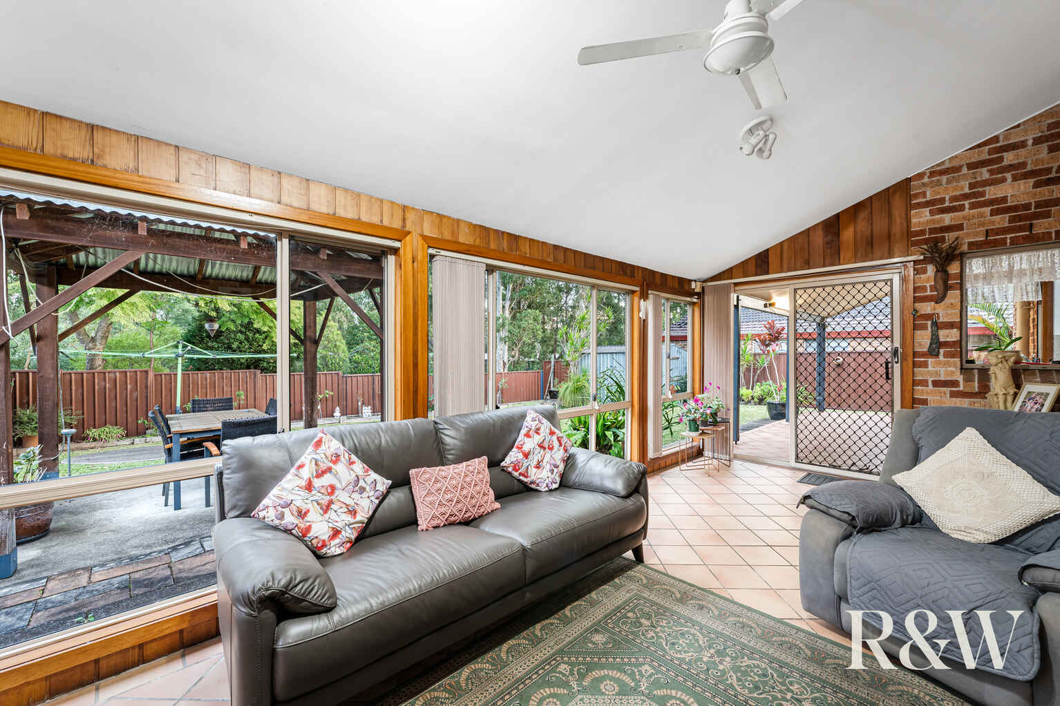 16 Fallon Close Quakers Hill
