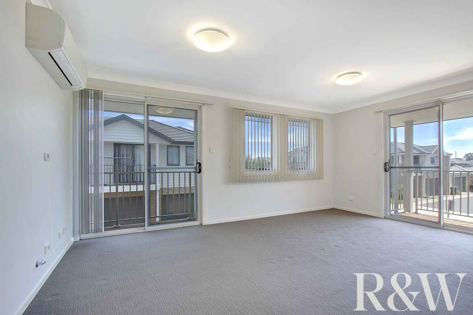 3/21 Sydney Smith Drive Penrith