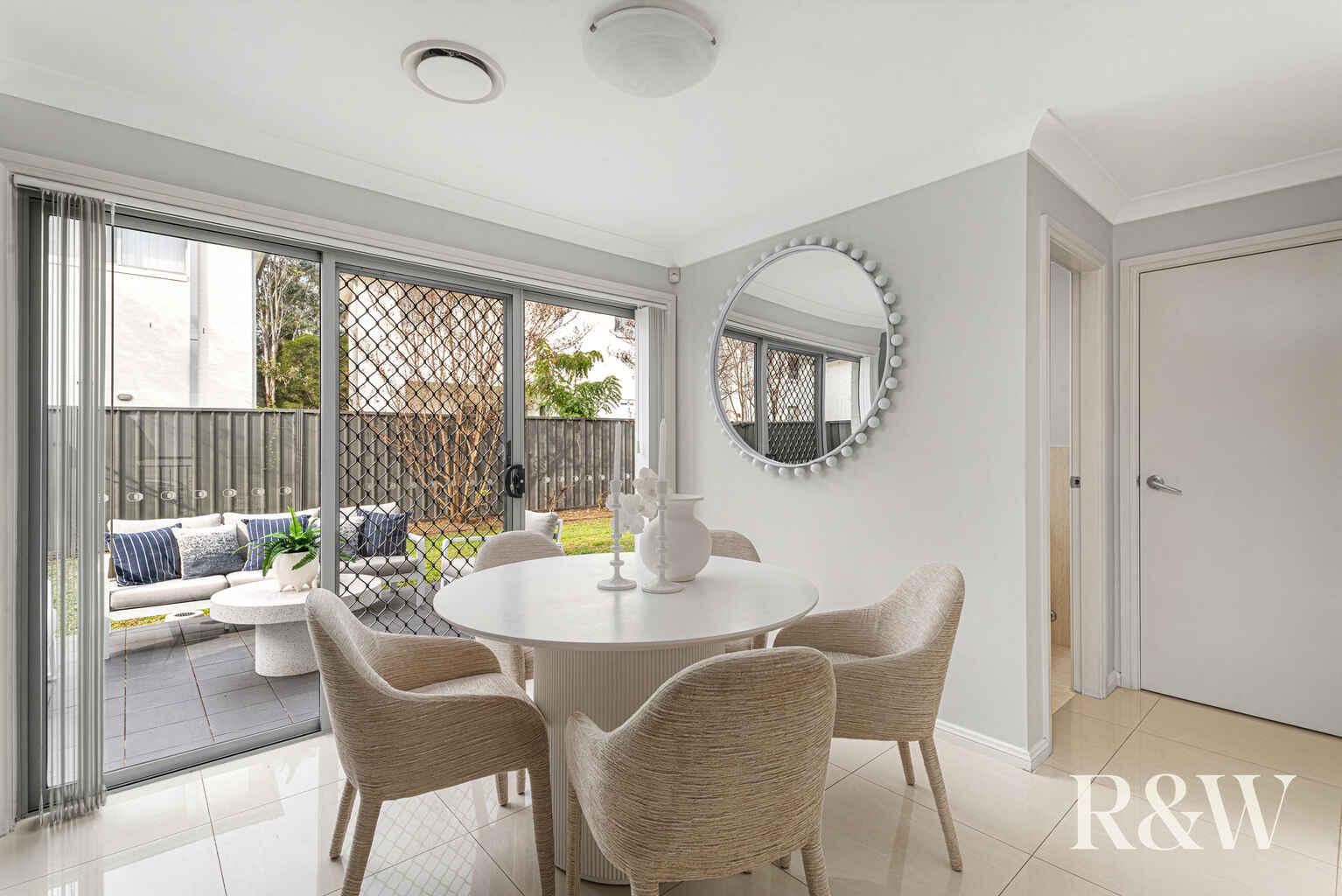 25/30 Australis Drive Ropes Crossing