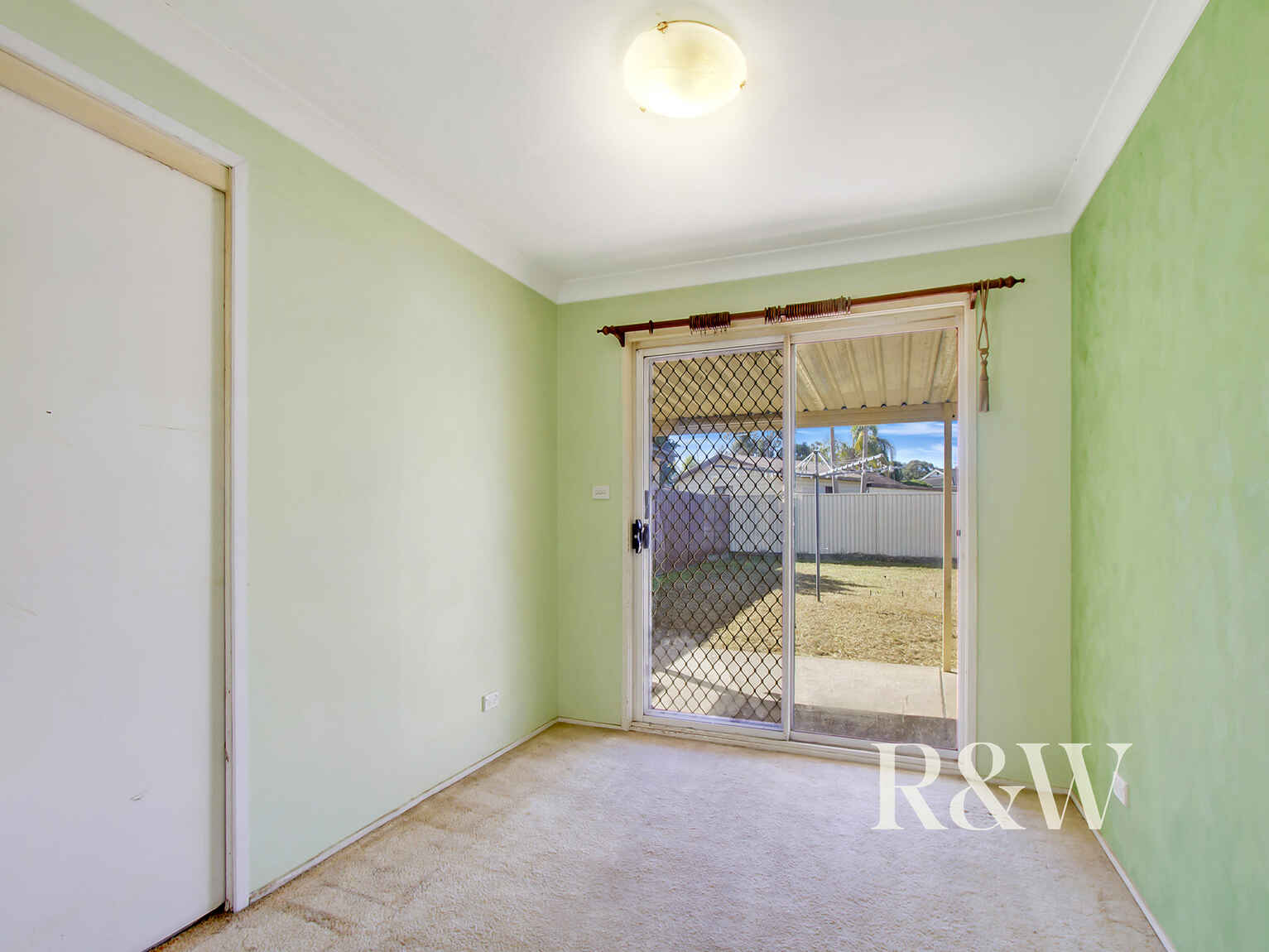 107 Buckwell Drive Hassall Grove