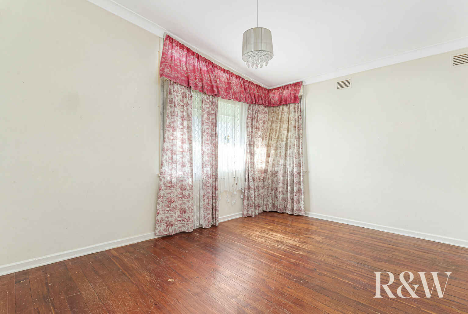 12 Fitzgerald Crescent Blackett 12 Fitzgerald Crescent Blackett