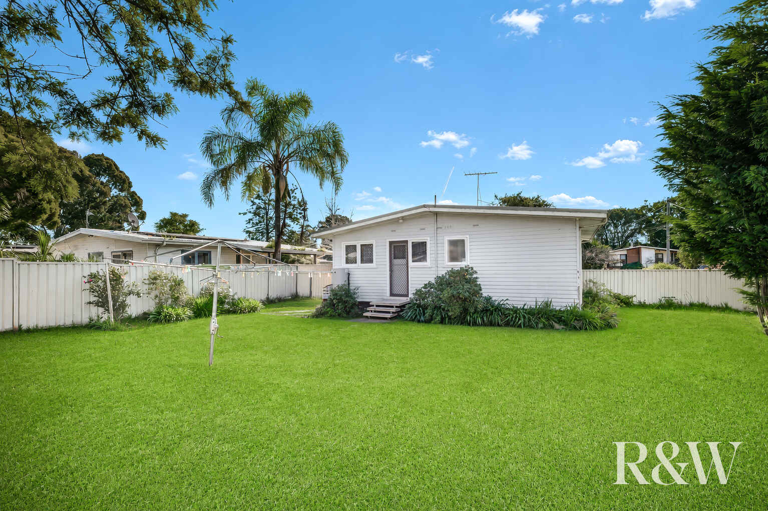 12 Fitzgerald Crescent Blackett 12 Fitzgerald Crescent Blackett