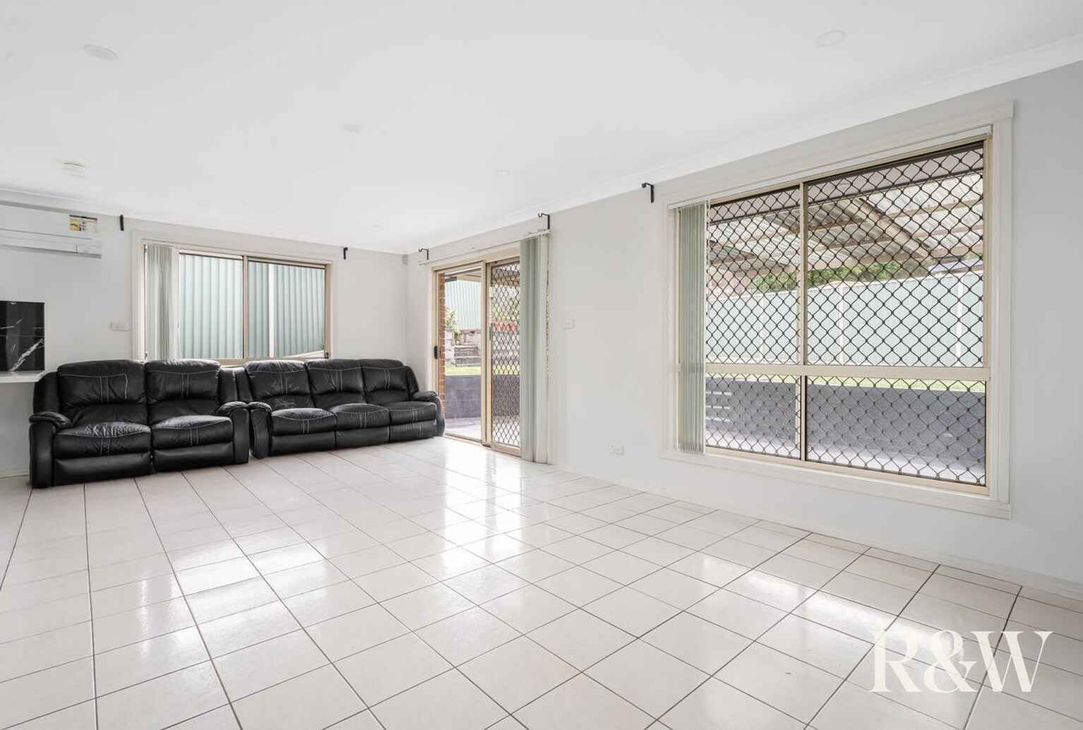 17 Mabuhay Grove Mount Druitt