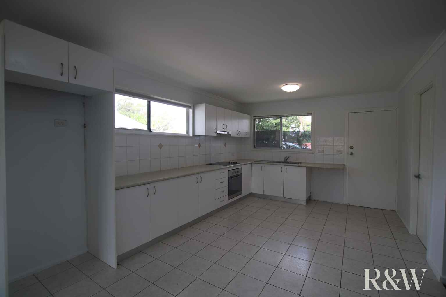 4 Melkarth Place Doonside