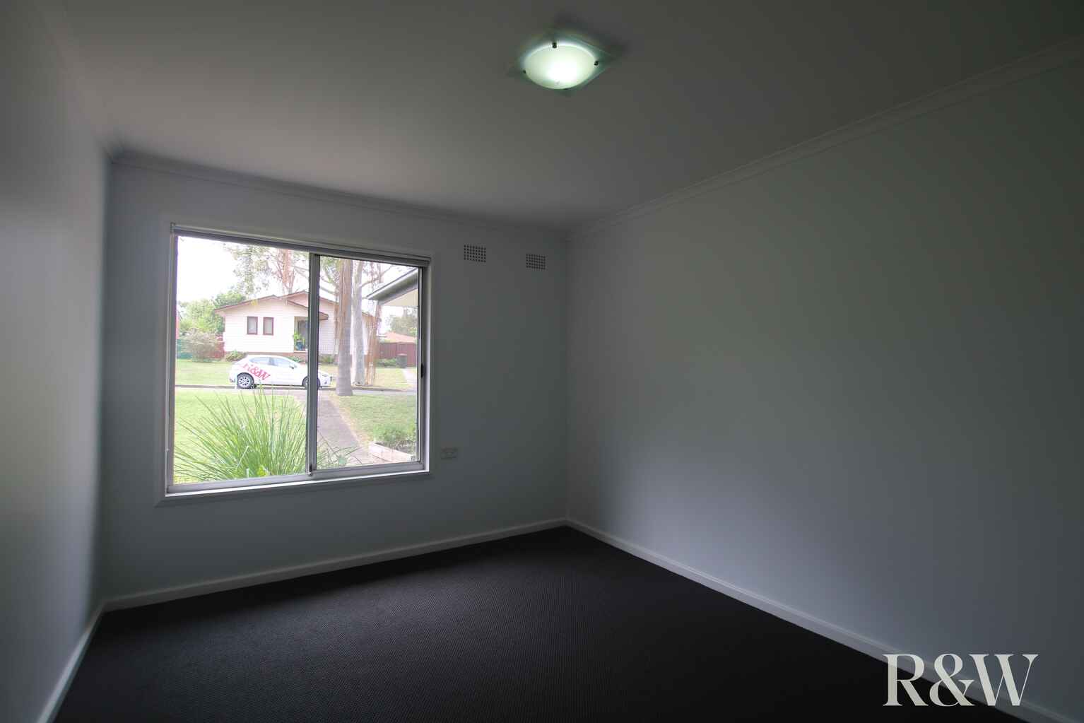 4 Melkarth Place Doonside