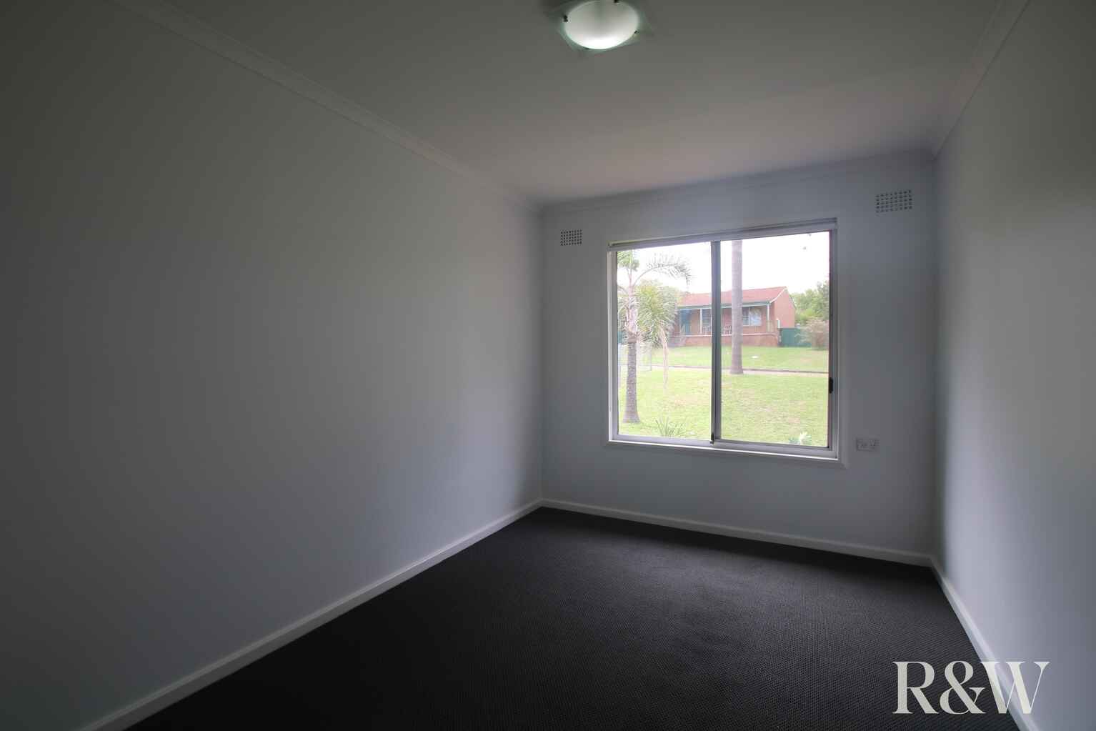 4 Melkarth Place Doonside