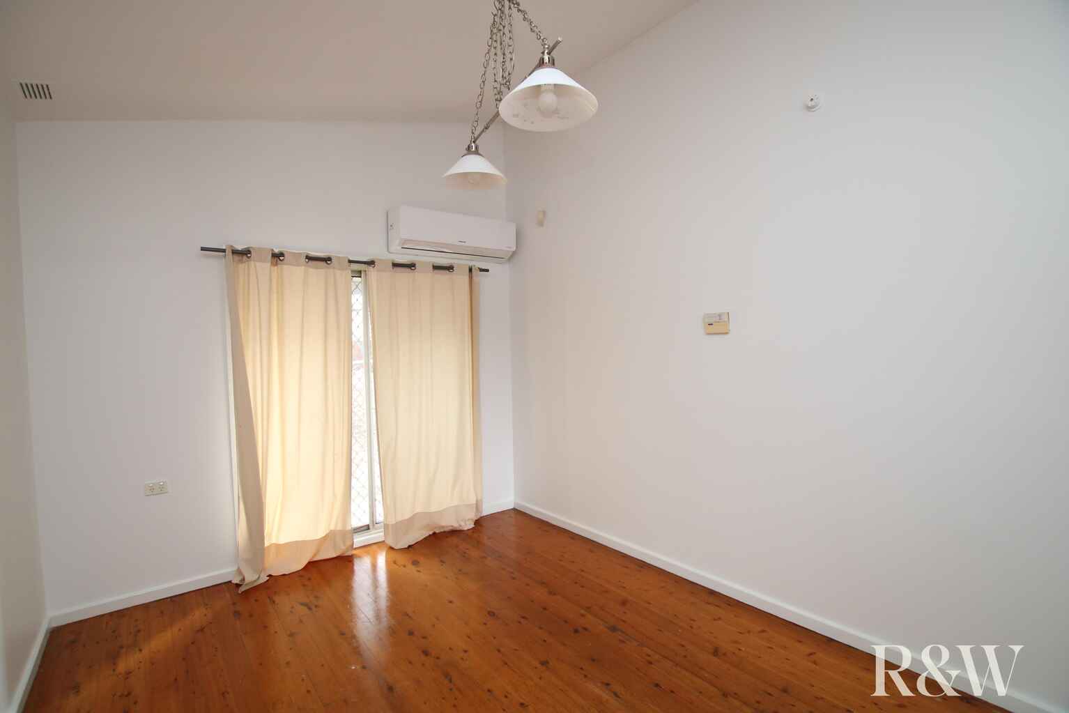 55 Cygnus Close Doonside