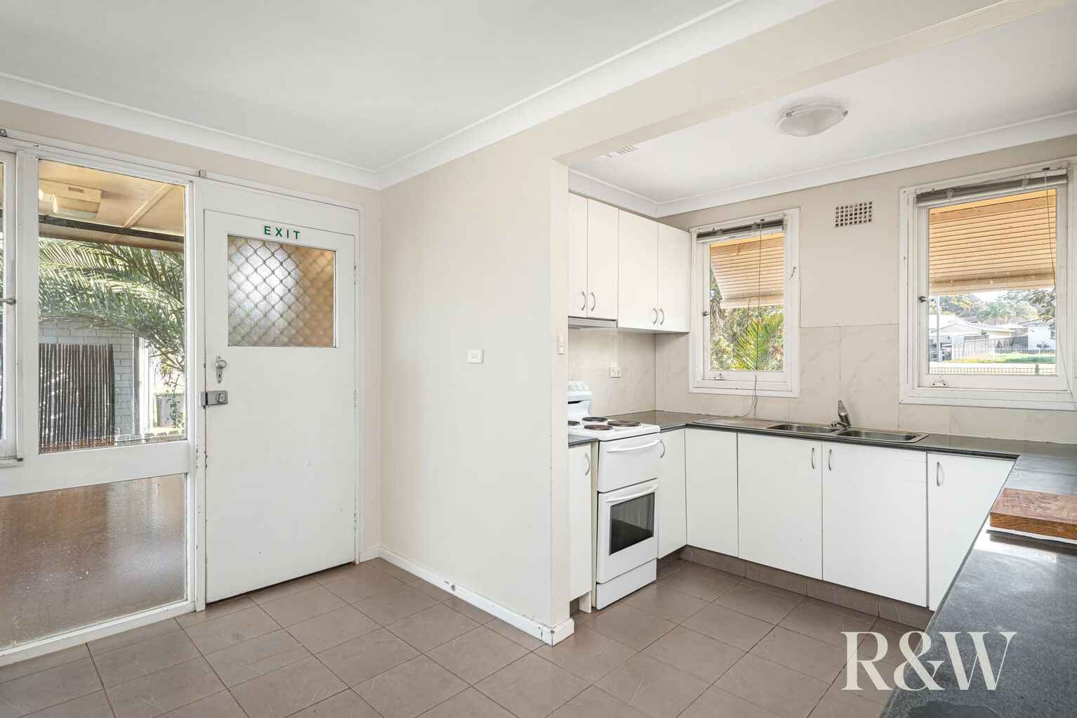 78 Captain Cook Drive Willmot 78 Captain Cook Drive Willmot