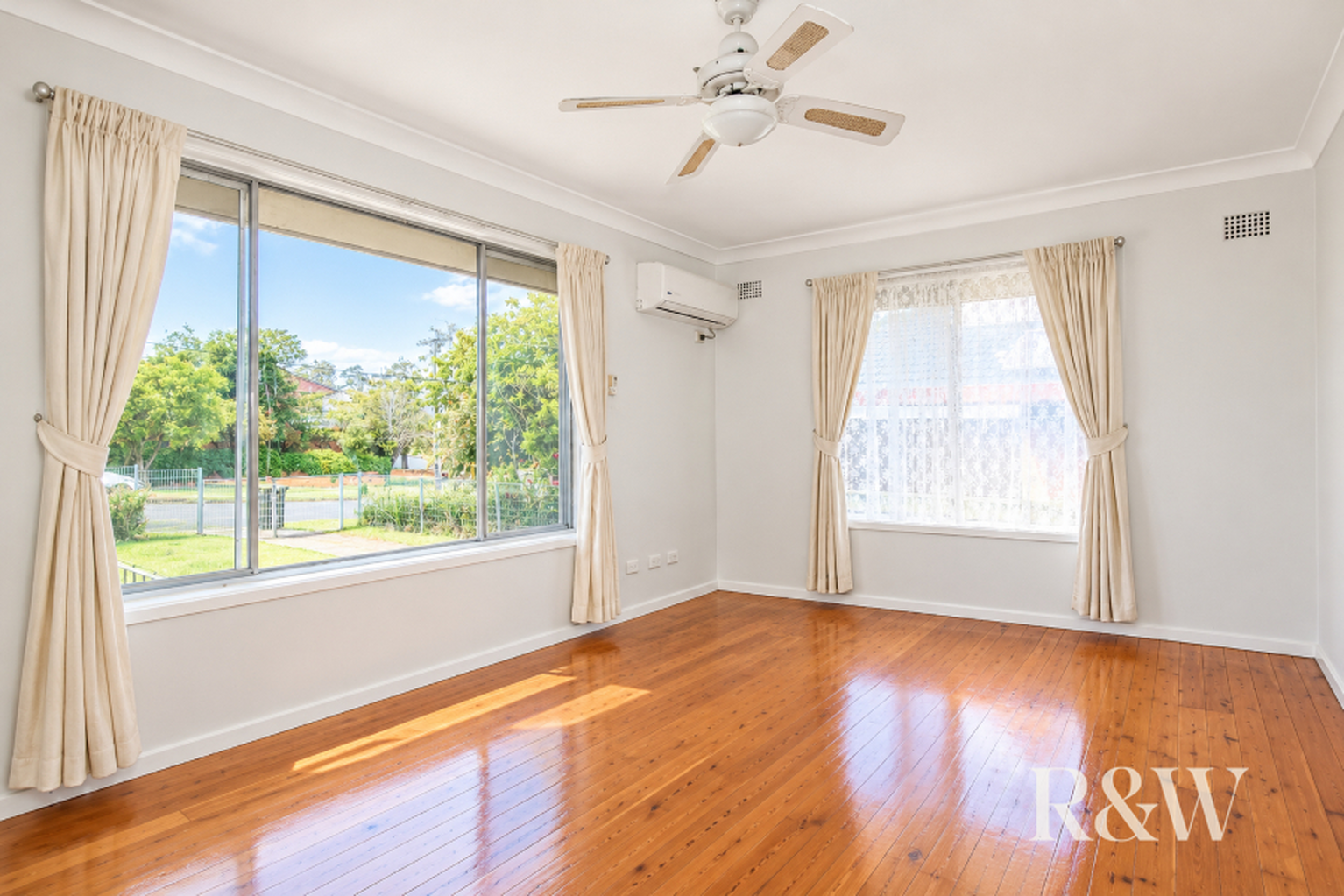 25 Sheba Crescent South Penrith