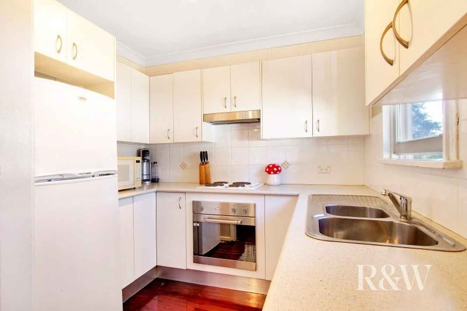 7 Luzon Avenue Lethbridge Park