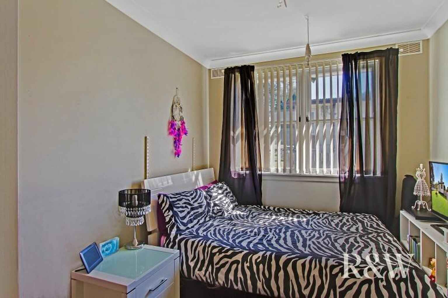 7 Luzon Avenue Lethbridge Park