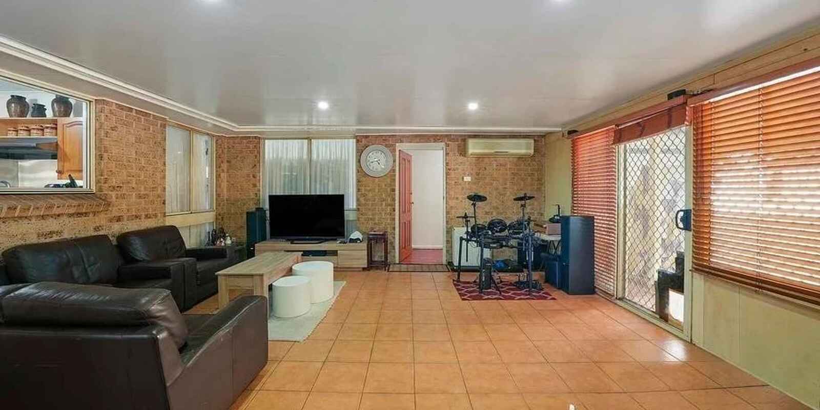 43 Nicolaidis Crescent Rooty Hill